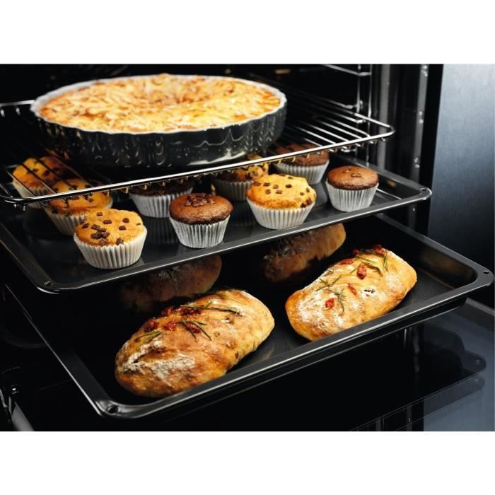 Four encastrable - Pyrolyse - Chaleur tournante pulsée - ELECTROLUX EOF6P46Z - Porte froide - 45 recettes pré-programmées